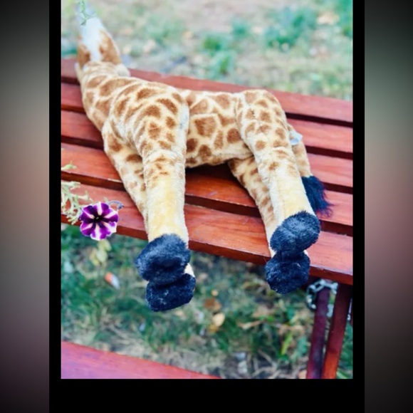 Vintage Toys R Us Life Like Giraffe Plush Stands Up On His Own from 2011 - Picture 12 of 16